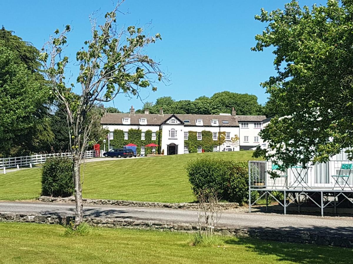 Отель Llwyngwair Manor, Newport, Pembrokeshire Ньюпорт Экстерьер фото